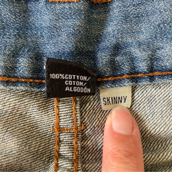 Flypaper Men Ripped Jeans - Picture 4 of 6